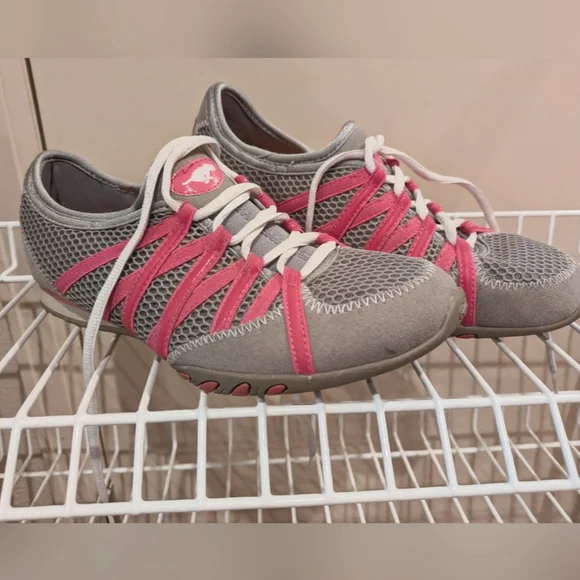 Rocket Dog Shoes Rocket Dog Womens Athletic Shoes Poshmark